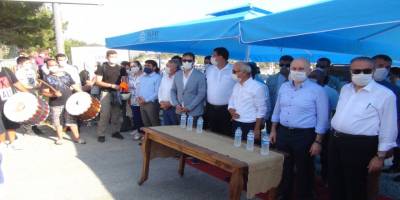 Bakan Adil Karaismailoğlu, Silifke’de davul zurna ve pankartlarla karşılandı