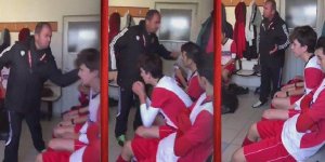 Halil Kurt  Futbolcularını Tokatladı