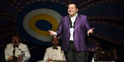 Ata Demirer sosyal medya hesabı üzerinden ilginç bir paylaşımda bulundu