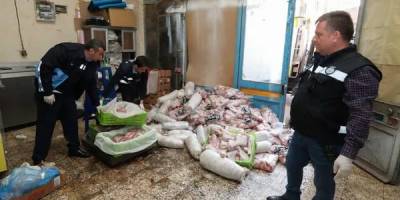 izmir'de Döner baskınında mide bulandıran görüntüler