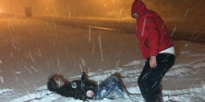 Bolu Dağı'nda sürücüler karın tadını doyasıya çıkarttı