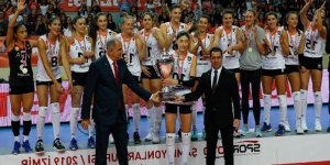 Şampiyonlar Kupası Eczacıbaşı Vitra’nın Oldu