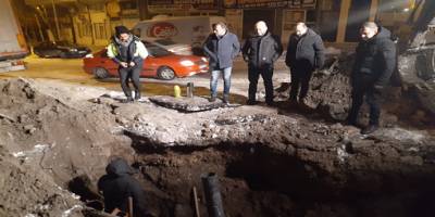 Eksi 18 derecede su arızası için belediye ekipleri seferber oldu