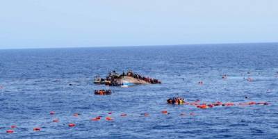 Arakan Müslümanlarını taşıyan tekne alabora oldu: En az 15 ölü