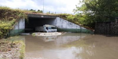 Yoğun yağış sebebi ile Çarşamba sular altında kaldı