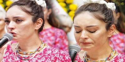 Ezgi Mola Hüngür Hüngür Ağladı! Sebebini Herkes Merak Ediyor...