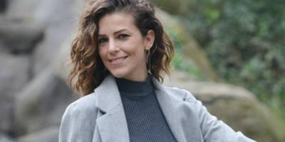 Ünlü Oyuncu 20 Yıllık Sevgilisi ile Evlendi! Dillere Destan Aşk…