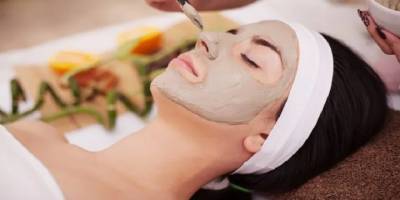 Yaş Maya Maskesi Nasıl Yapılır? Lekeler, Sivilceler ve Kırışıklıklar İçin Maya Maskesi Tarifi