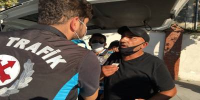 Fazladan 8 yolcu taşıyan minibüs şoförünün tepkisi pes dedirtti.