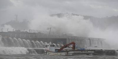 Japonya'yı vuran Haishen Tayfunu Güney Kore'ye ulaştı