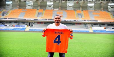 Başakşehir'e  Olympique Lyon’dan bomba transfer