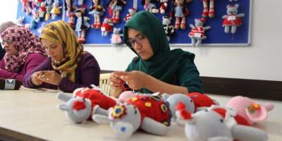 Ev Hanımları ve Anneler İçin En İyi 15 İş Fikri - Ek İş Fikirleri