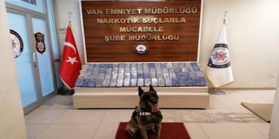 Narkotik polisi Oskar uyuşturucu tacirlerine geçit vermiyor!