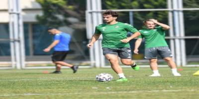 Altınordu maçı hazırlıklarını tamamlayan Bursaspor İzmir'e gitti