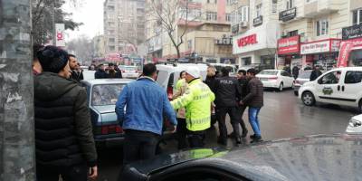 Kahramanmaraş’ta kendisini uyaran garsona saldıran kadın gözaltına alındı