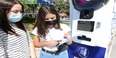 Çorum Belediyesi hatıra fotoğrafı çektirmek isteyenler için 3 farklı bölgeye foğraf makinası yerleştirdi