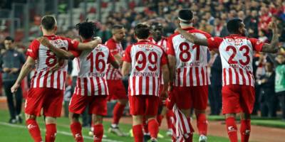 Antalyaspor 7 maç sonra Kasımpaşa karşısında güldü