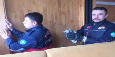 Manisa itfaiyesinden hayvan dostlarına yaşam eli