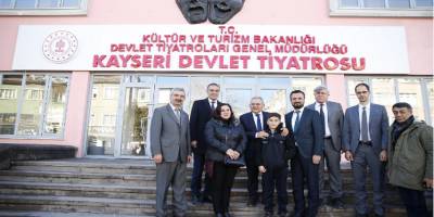 Büyükkılıç'ın gayretleri ile Devlet Tiyatrosu Kayseri'de