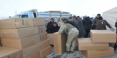 Yüksekova'dan Başkale'deki depremzedelere yardım eli