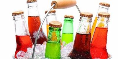 Gazlı içecekler erken ergenliğe yol açabiliyor