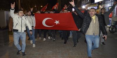 Eskişehirli gençler şehitler için yürüdü