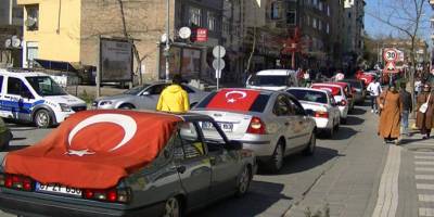 Şehitler için konvoy yaptılar