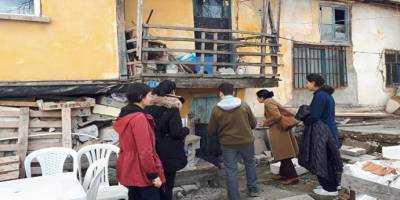 Çavdarhisar'da lise öğrencilerinden örnek davranış