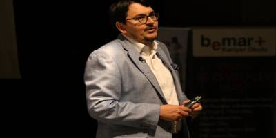 Usta spiker gençlere üniversite sonrası hayatları için tavsiyelerde bulundu