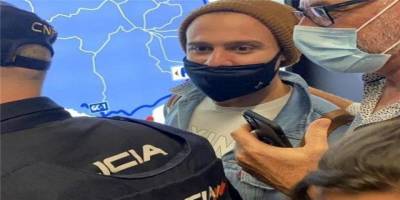 Kanarya Adaları'nda izdiham yaşandı! Hayranları yakasını bırakmadı!