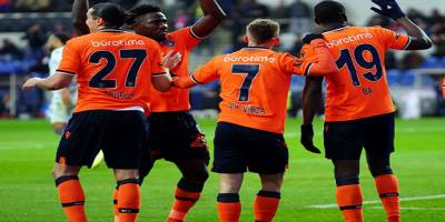 Medipol Başakşehir, hazırlıklarını gruplar halinde sürdürdü