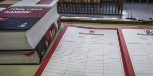 Üvey Kıza Tacize Verilen Cezada İndirim Tepki Çekti!