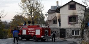 Kiracısının Boşaltmadığı Evi Ateşe Verdi