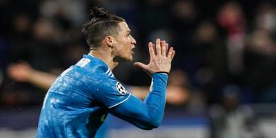 Cristiano Ronaldo, Portekiz'de kalacağını kulübüne iletti