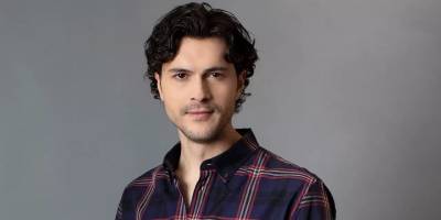 Ünlü oyuncu Alperen Duymaz Ego Dizisiyle bir döndü pir Döndü, Sevenleri adeta Hayran Kaldı!