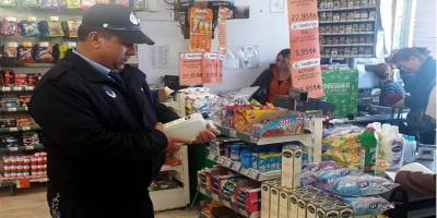 Belediyesi zabıta ekipleri Afyonkarahisar’da fırsatçılığı müsaade yok