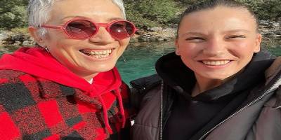 Serenay Sarıkaya'nın Annesinin Yasak Aşkı Ortaya Çıktı! Ünlü Oyuncunun Annesi Evli Bir İle Görüntülendi!