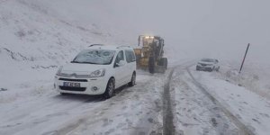 Tunceli Kar Yağışına Erken Teslim Oldu!