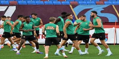 Trabzonspor, UEFA Avrupa Ligi 3. Ön Eleme Turu'nda Rapid Wien ile Karşılaşıyor! Trabzonspor, Rapid Wien maçı saat kaçta, hangi kanalda yayınlanacak?