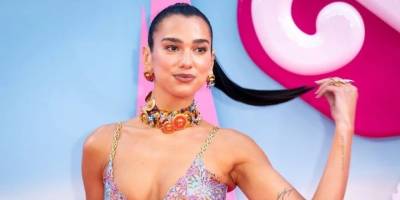 Dua Lipa’nın Çantasındaki İlginç Eşyalar Gündem Oldu