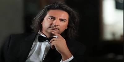 Şarkıcı Çelik Depremzedelerin Borç Defterlerini Kapattı