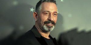 Cem Yılmaz Bu Kez İddialı!