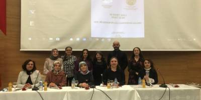 Kastamonu’da kadın girişimcilerin, üniversite öğrencileriyle bir araya geldi