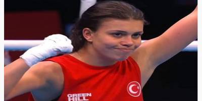Boksör Aycan Güldağı, Londra’da son 16’ya yükseldi