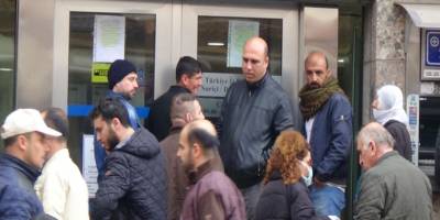 Vatandaşlar Diyarbakır’da korona virüs tedbirlerine uymayarak sokaklara akın etti