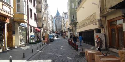 Taksim’de kilise ve sinagoglar korona virüs nedeniyle kapandı