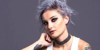 Güliz Ayla, ''Neden striptiz videosu çekmiyorsun'' diyen takipçisine sert cevap!