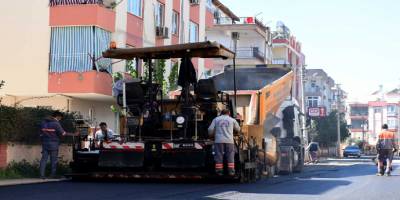 Muratpaşa Belediyesi Konuksever’de sokaklar yenilendi