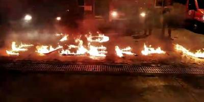 Adıyaman’da itfaiye ekipleri ateşle ‘evde kal’ yazdı