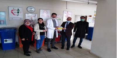 Belediye Başkanı Ensari’den Toplum Sağlığı Merkezine ateş ölçer cihazı